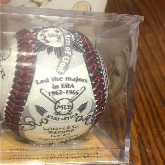 Sandy Koufax Commemorative Baseball - Picture 3 of 11
